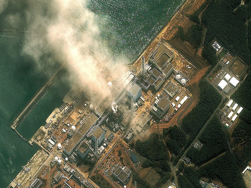Fukushima: ten years on from the disaster, was Japan's response right? HD wallpaper