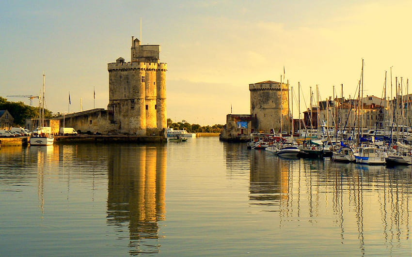 La Rochelle, France. My Mom's side of the family ancestral home before they came to Canada HD wallpaper