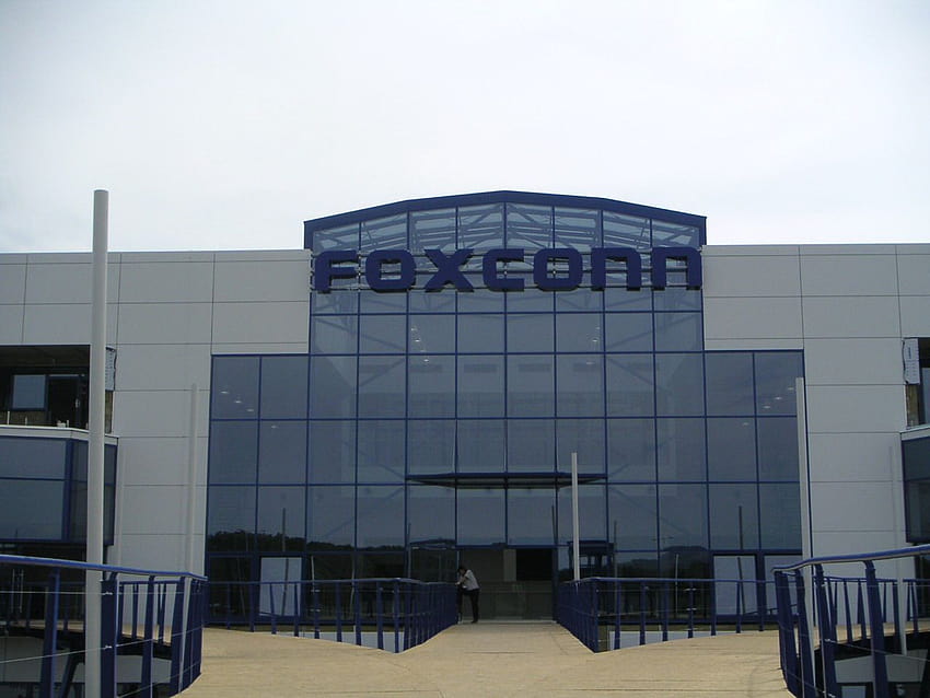 Foxconn ผู้ผลิต Apple และ iPhone อาจสร้างโรงงานแสดงผลอัตโนมัติมูลค่า 7 พันล้านดอลลาร์ในสหรัฐฯ วอลล์เปเปอร์ HD