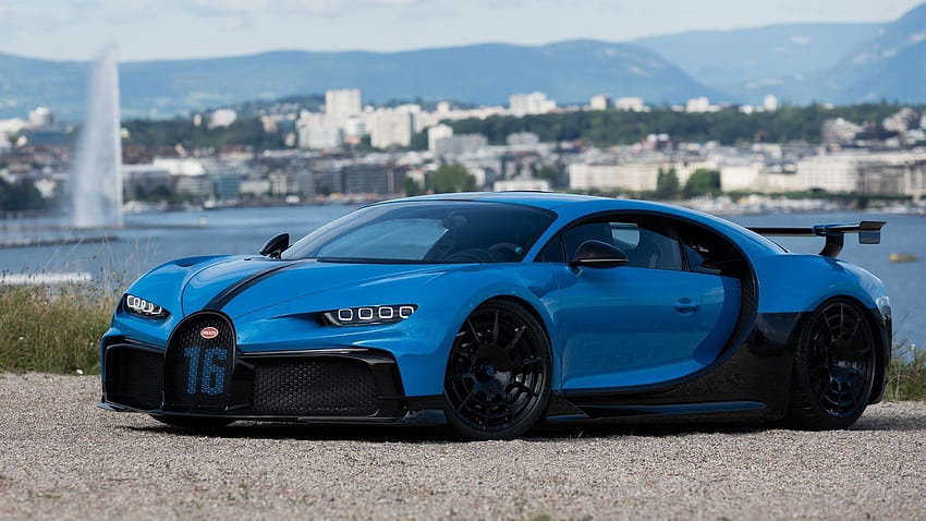 Better late than never: The Bugatti Chiron Pur Sport arrived in Geneva, bugatti pur sport HD wallpaper
