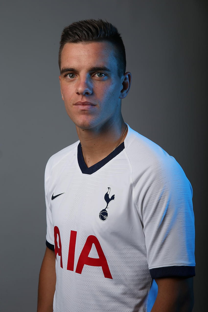 Giovani Lo Celso in : Tottenham signing poses in Spurs kit HD phone wallpaper