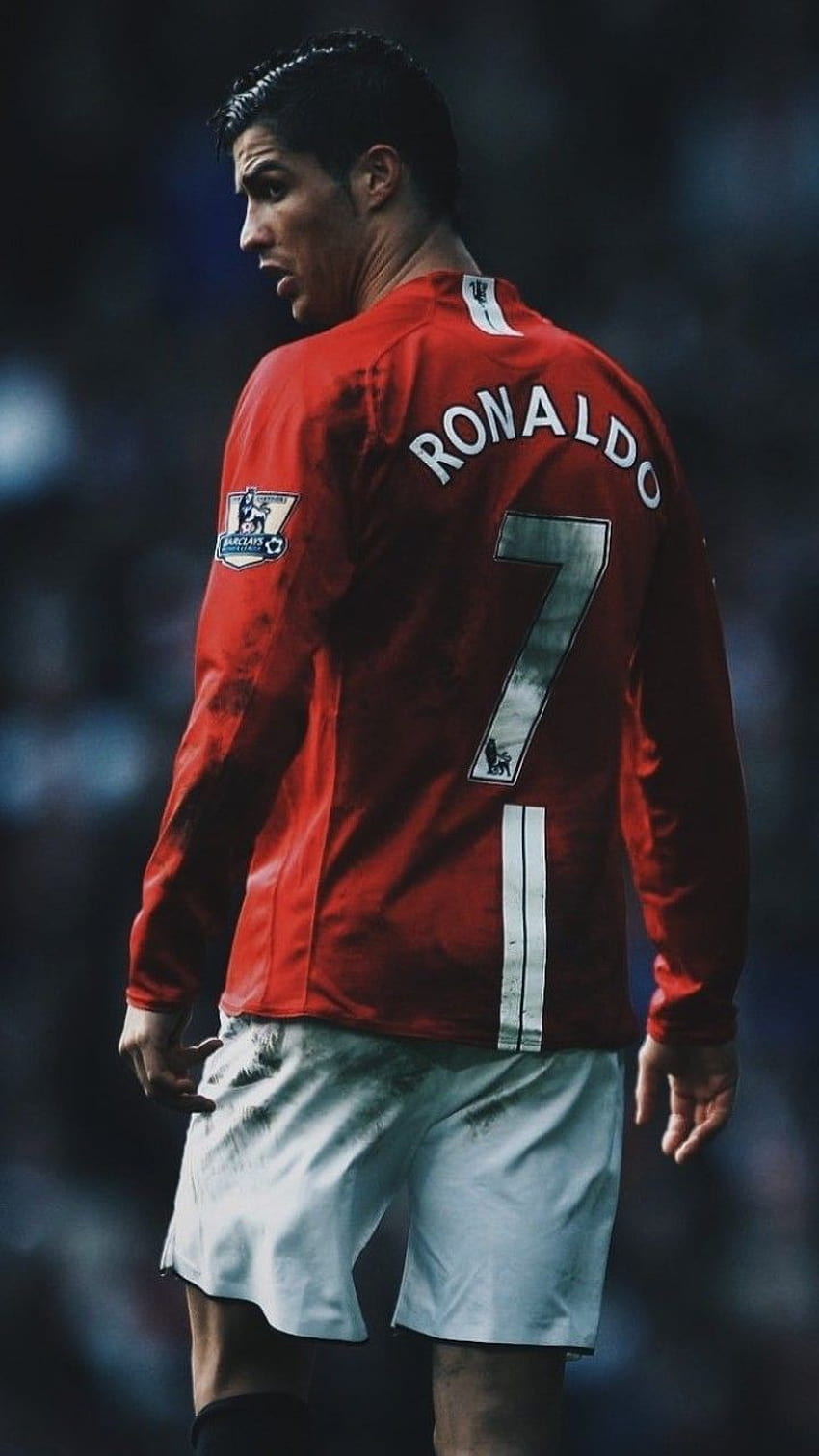 Cristiano Ronaldo mặc chiếc áo số 7 huyền thoại màu đỏ 4K tải xuống hình  nền
