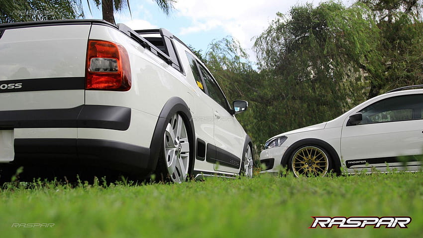 Gol G3 rebaixado com rodas aro 18