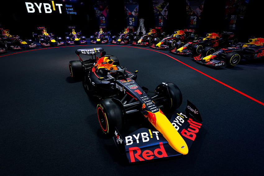 2022 Red Bull RB18 entre algumas maravilhas papel de parede HD