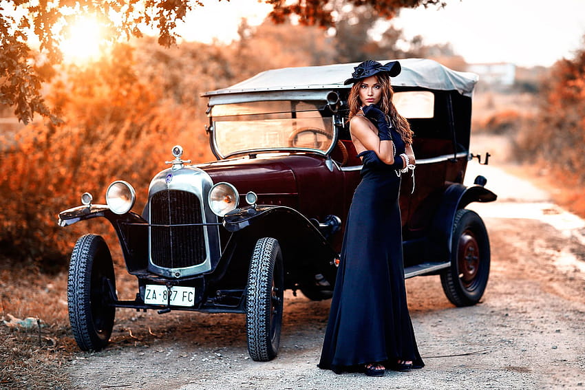 Kobiety Modelka Kobieta Zabytkowy Samochód Dziewczyna Niebieska Sukienka Na Zewnątrz Brunetka Kapelusz, kobieta w stylu vintage Tapeta HD
