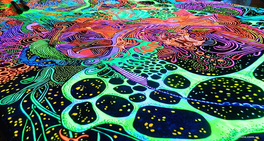 desktop-wallpaper-psychedelic-blacklight-drawing-black-light.jpg