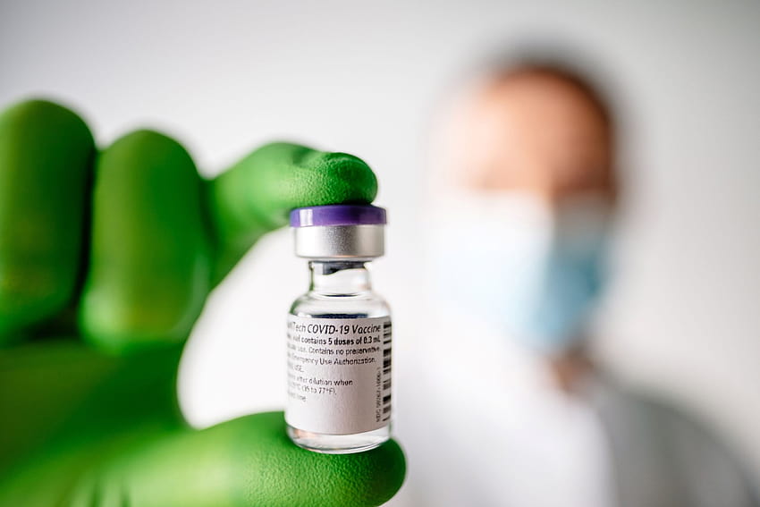 Großbritannien ist das erste Land, das Pfizer, pfizer biontech covid 19-Impfstoff genehmigt HD-Hintergrundbild