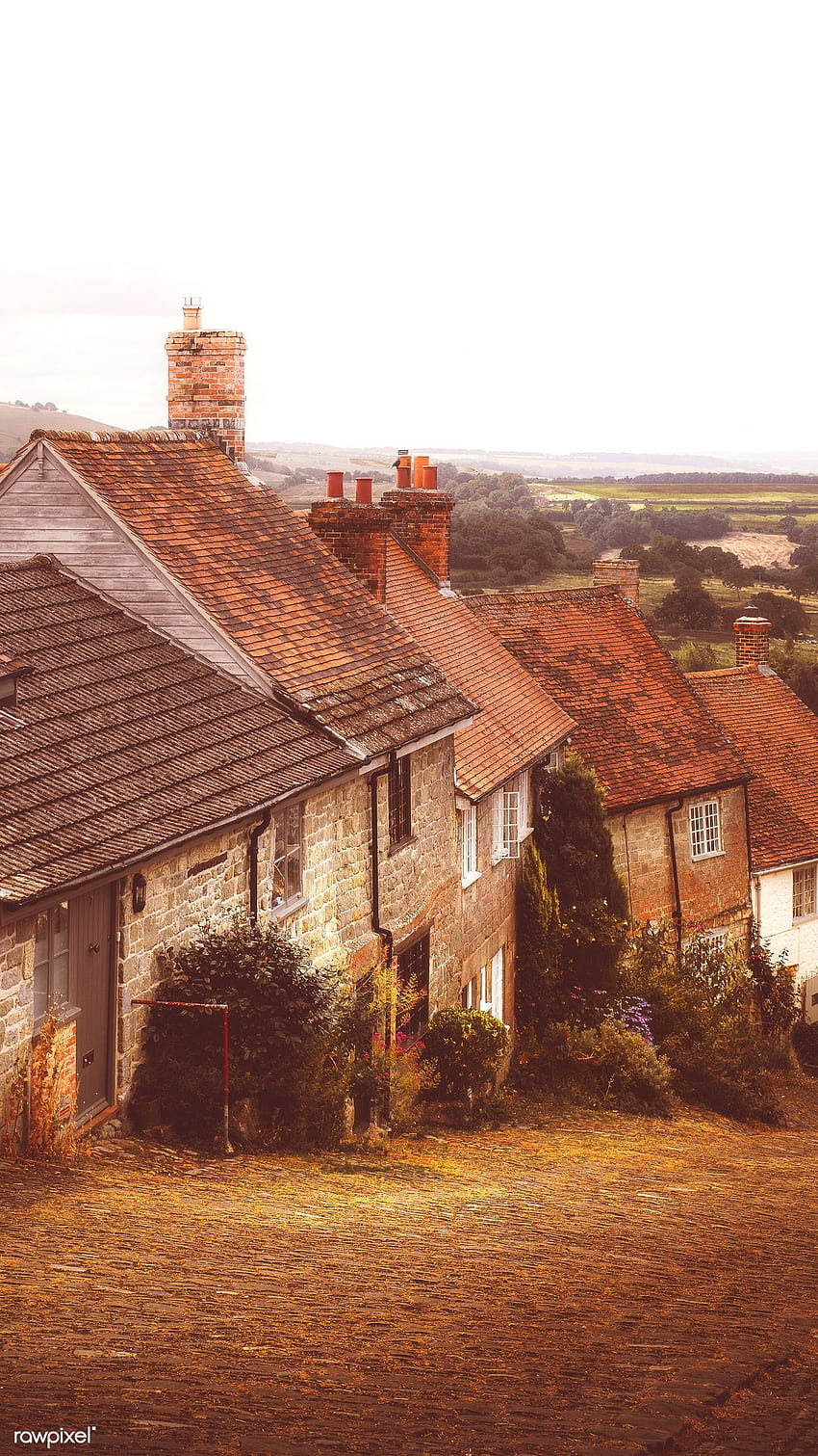 premium of Old English village at Shaftesbury town in, old village HD phone wallpaper