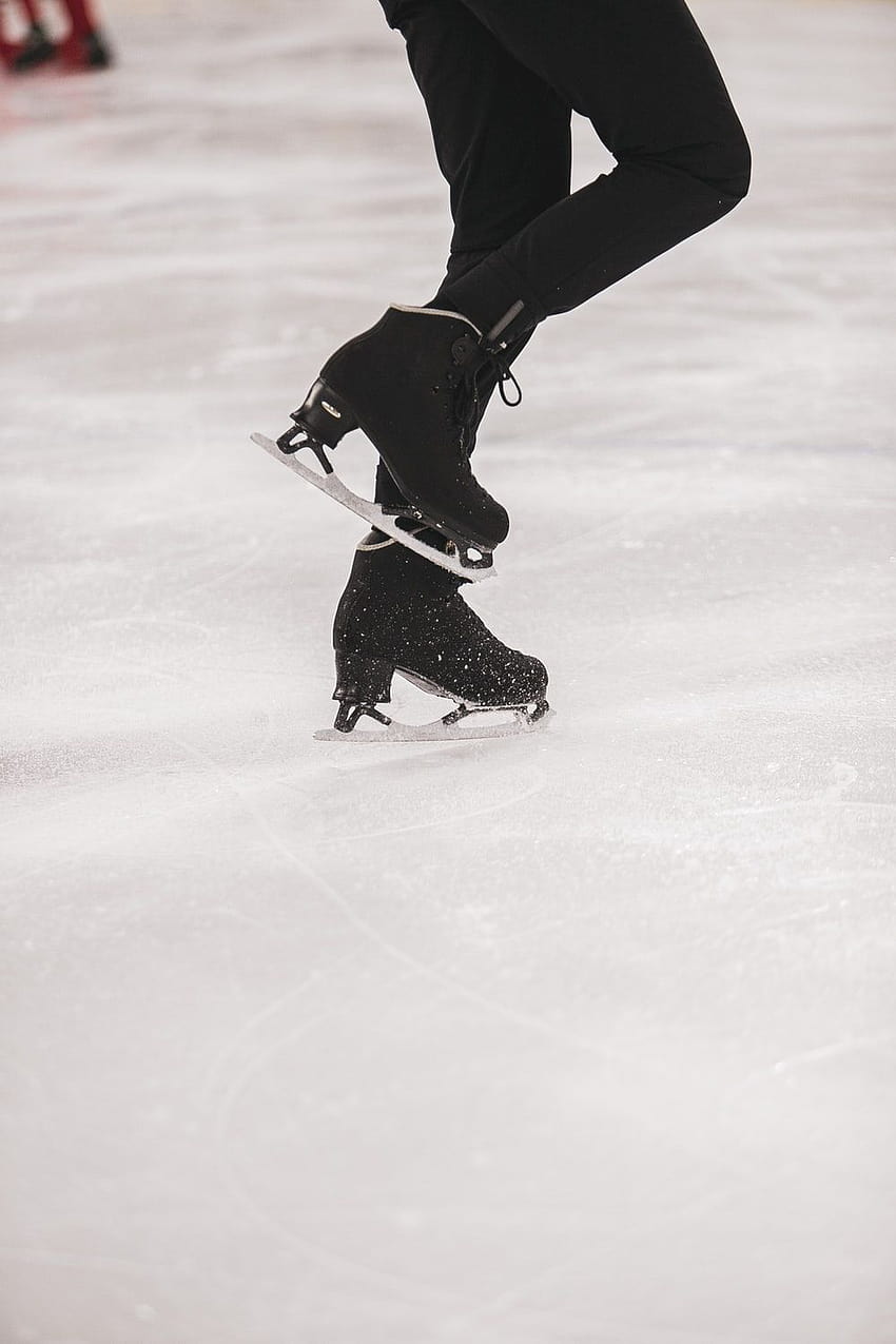 75 Ice Skating, figure skating aesthetic HD phone wallpaper