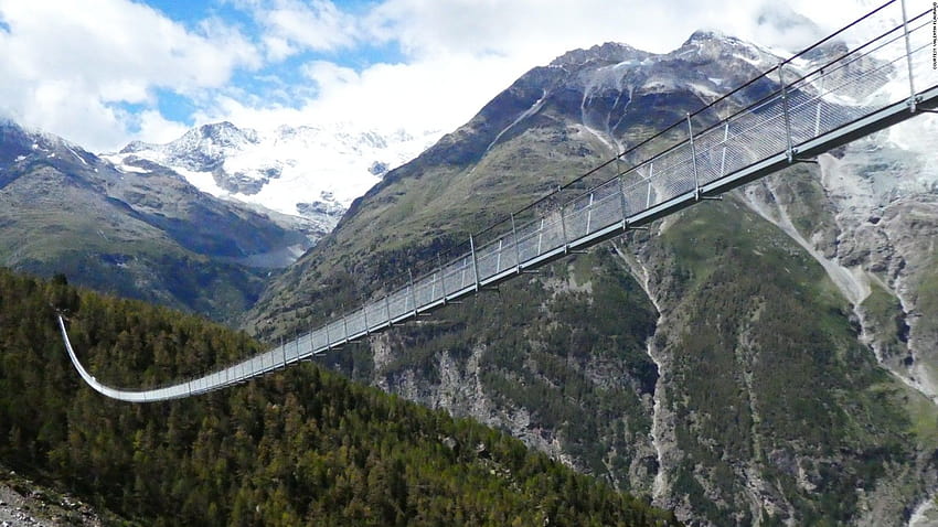 สะพานแขวนคนเดินที่ยาวที่สุดในโลก เปิดแล้ว ที่หุบเขาไรเชนบัคทัล สวิตเซอร์แลนด์ วอลล์เปเปอร์ HD