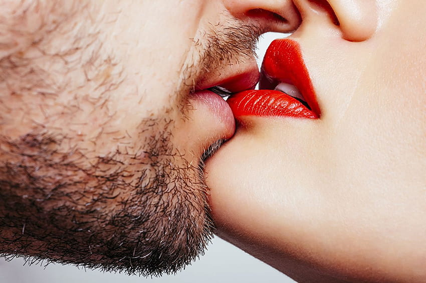 Gli uomini baciano il primo piano delle labbra della barba Labbra rosse, bacio delle labbra da vicino Sfondo HD