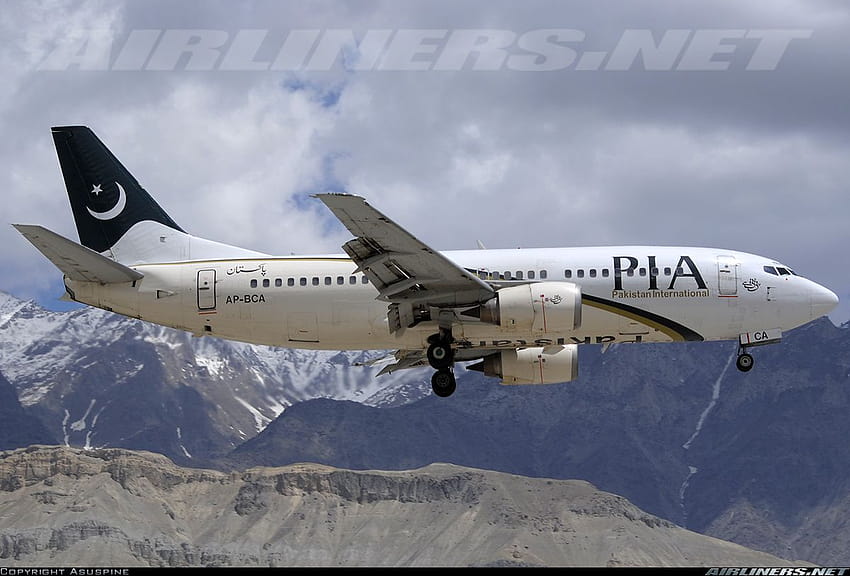 Тема на Pakistan International Airlines HD тапет