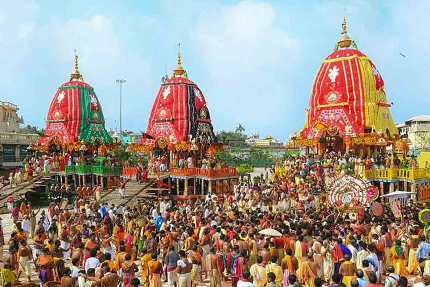 Höhepunkte von Rath Yatra: Streitwagen von Lord Jagannath, Lord Balabhadra und Devi Subhadra erreichen den Gundicha-Tempel und den Jagannath-Tempel HD-Hintergrundbild
