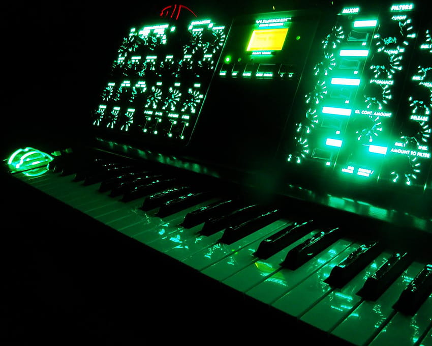 Best 5 Moog on Hip, synthesizer HD wallpaper