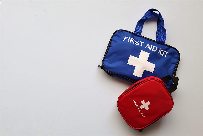First Aid Kits on White Backgrounds · Stock HD wallpaper