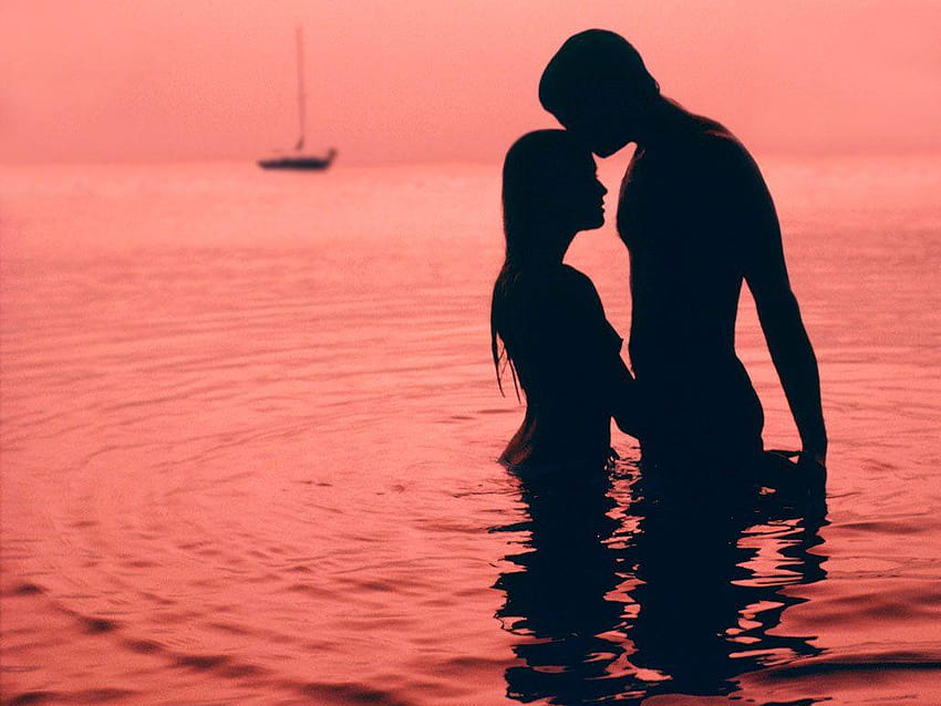 Dieser erste Kuss, und ich war so jung, romantische küssende Paarsilhouette HD-Hintergrundbild