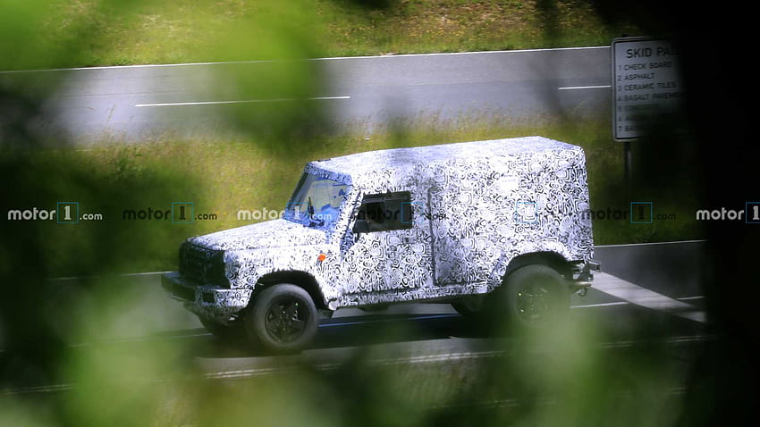 Ineos Grenadier Spied Looking A Lot Like Old Land Rover Defender HD wallpaper