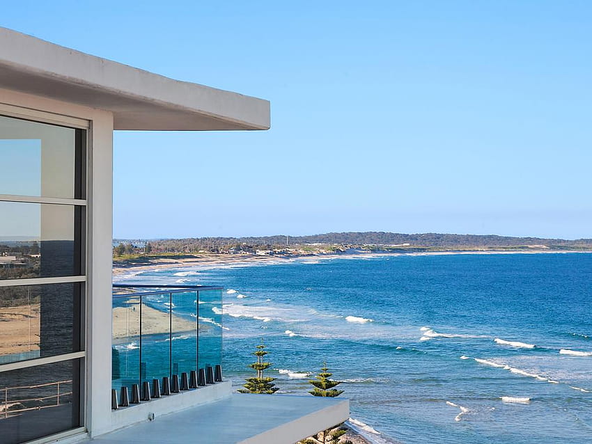 Sviluppatore di Sydney che vende attico di lusso con vista sull'oceano a The Entrance Sfondo HD