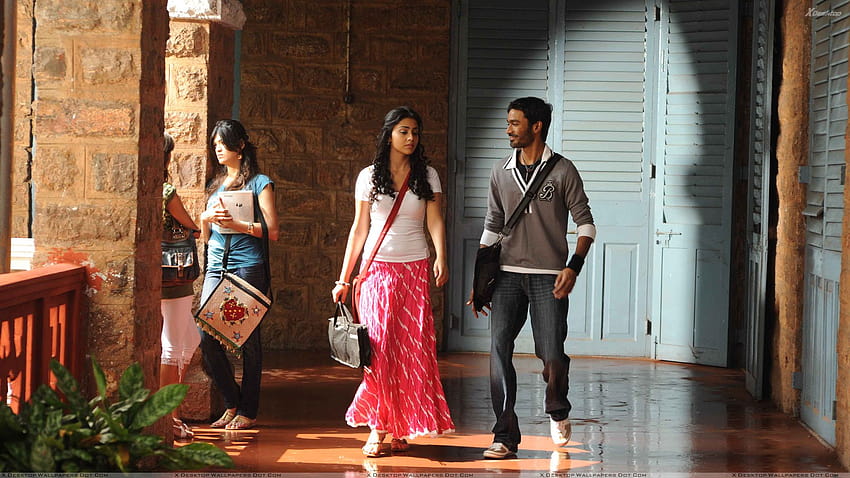 Shriya Saran N Dhanush In College hoot In Kutty Movie Wallpaper HD
