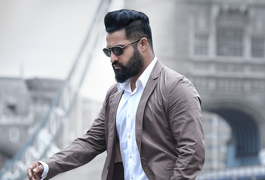 Jr.NTR will be seen with Heavy Makeup in ' Jai Lavakusa'.