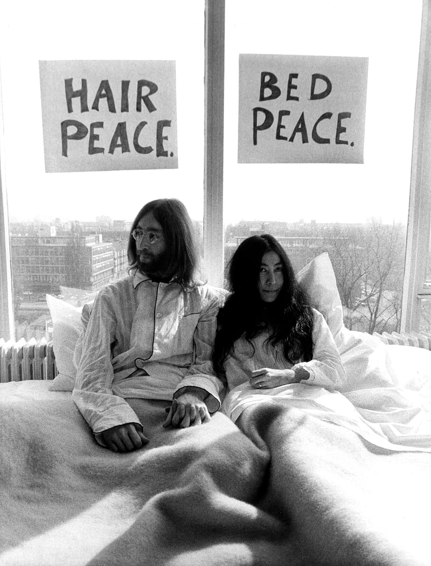John Lennon and Yoko Ono: The story behind the legendary of the couple after their wedding HD phone wallpaper