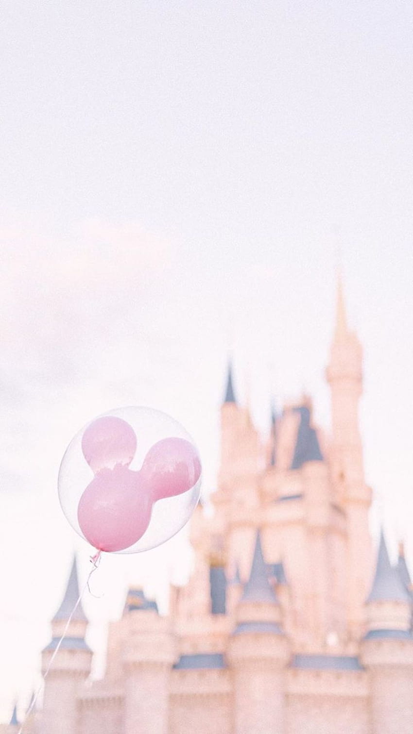 Instagram @grandfloridiangirls là trang web hoàn hảo dành cho những ai yêu thích Disney! Được thiết kế đặc biệt cho iPhone, những hình nền Disney mang phong cách hiện đại và độc đáo sẽ làm bạn ngỡ ngàng. Hãy tham gia cộng đồng này và trở thành một trong những Grand Floridian Girls!
