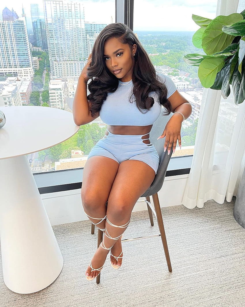 51 Hottest Summerella Are A Sure Crowd Puller HD phone wallpaper