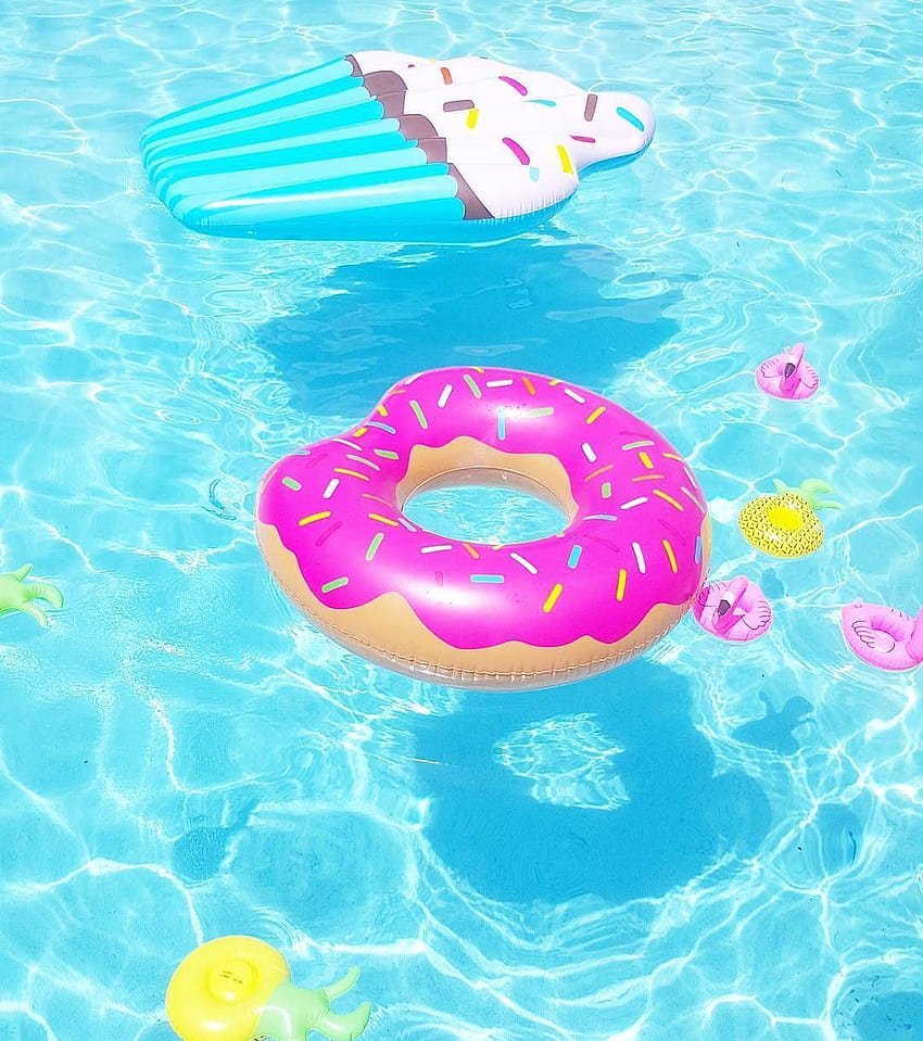 FORTNITE Summer Pool Party 4K wallpaper download