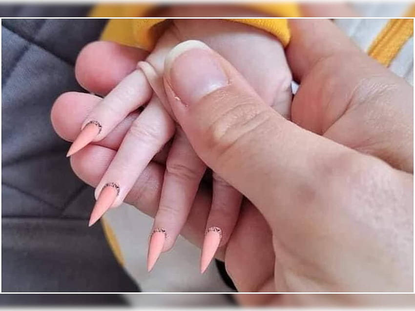 Viral of Baby with Fake Nails Causes Outrage, Netizens Slam Mom for Giving Child 'Claws' HD wallpaper