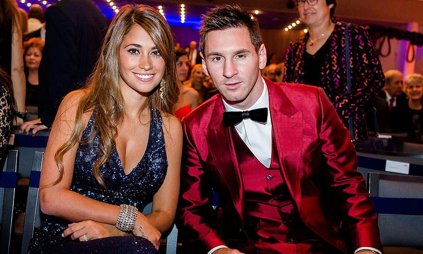 그의 아내 Antonella Roccuzzo와 축구 선수 커플 Lionel Messi HD 월페이퍼