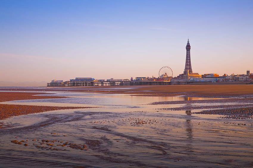 : Stunning of the Seaside Resort of Blackpool at Dusk Suitable For Your HD wallpaper
