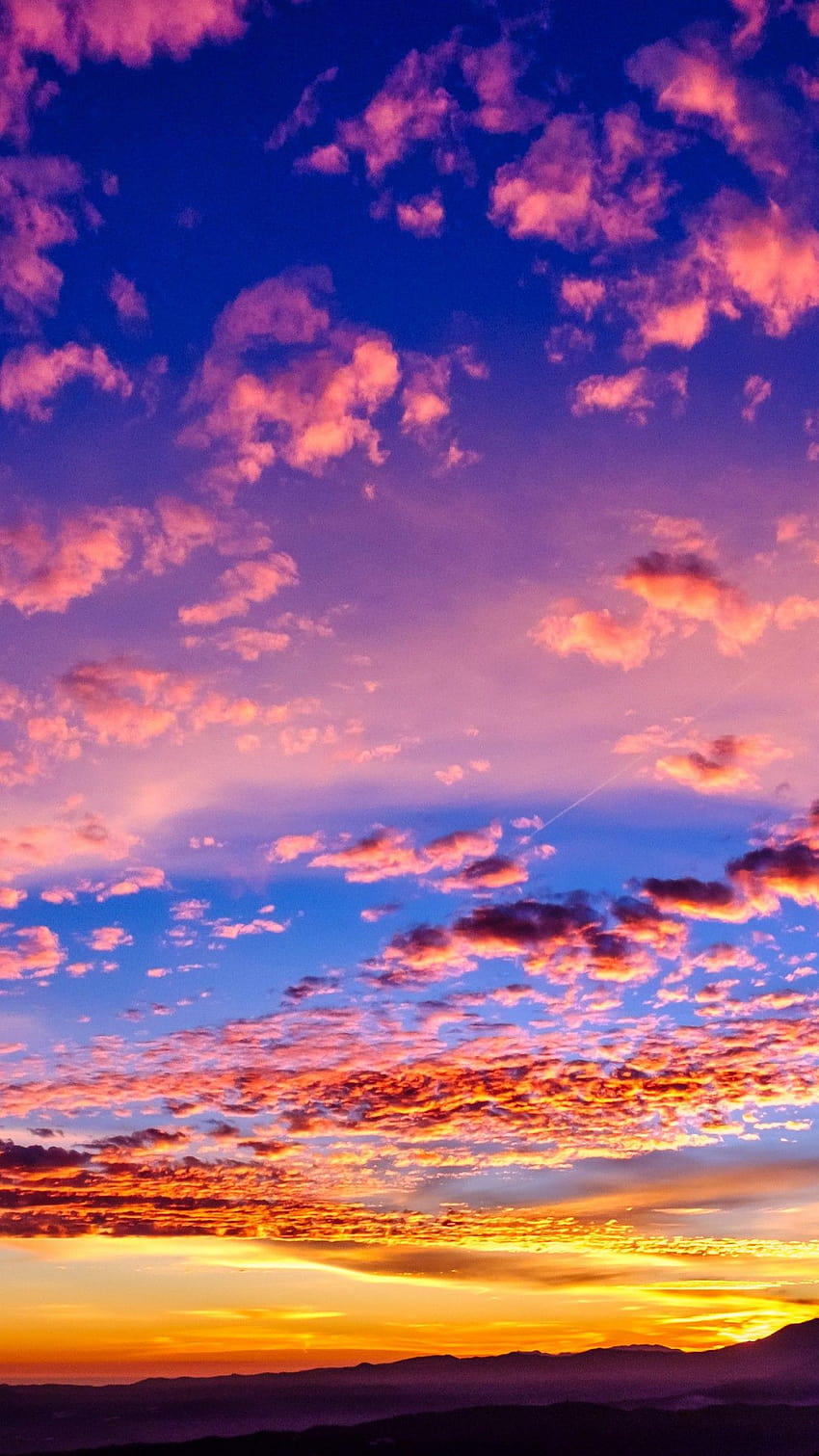 Ora d'oro, tramonto, nuvole, paesaggio, natura, iphone 12 pro d'oro Sfondo del telefono HD