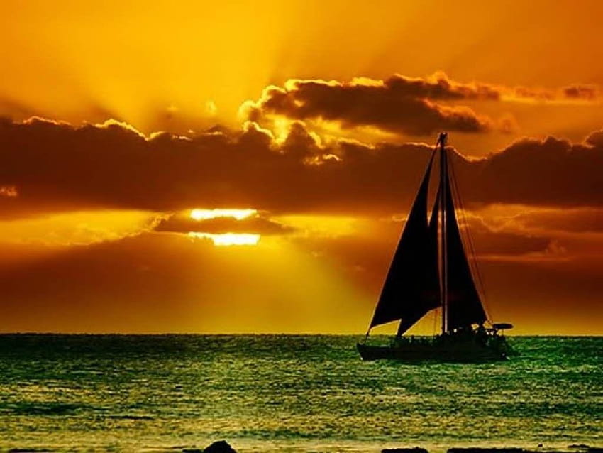 Perahu Layar Sunset Nature Sailing Ocean Full ~ Matahari terbenam, berlayar matahari terbenam Wallpaper HD