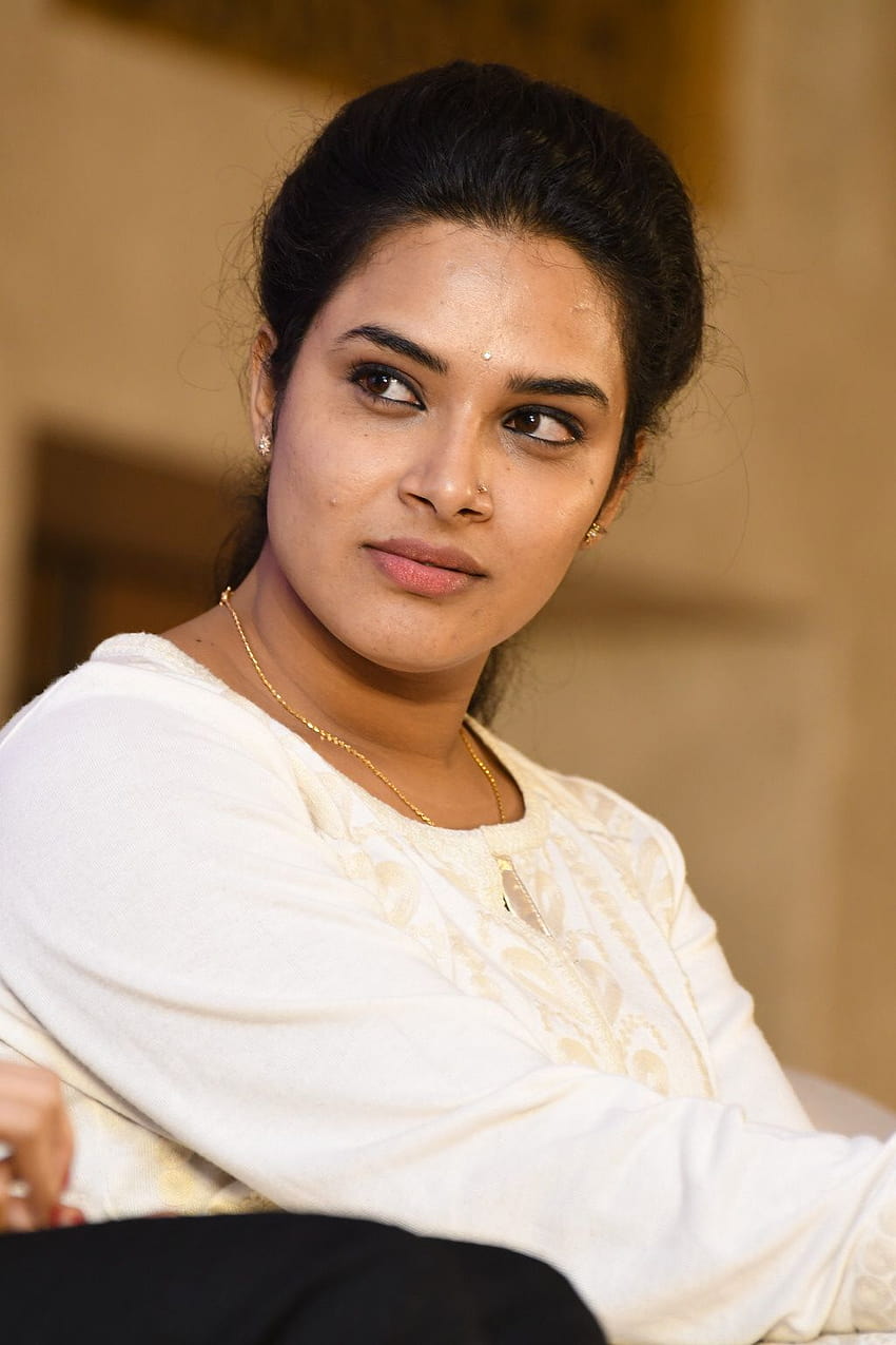 Indian Beautiful Girl TV Actress Hari Teja Smiling In White HD phone wallpaper