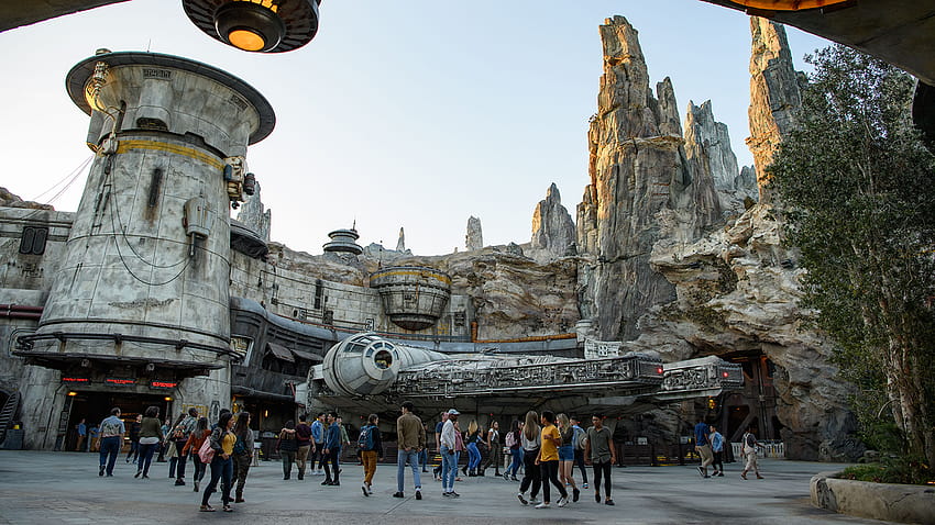 Star Wars Galaxy's Edge: A Guide To Disney's New Theme Park, star wars galaxys edge HD wallpaper