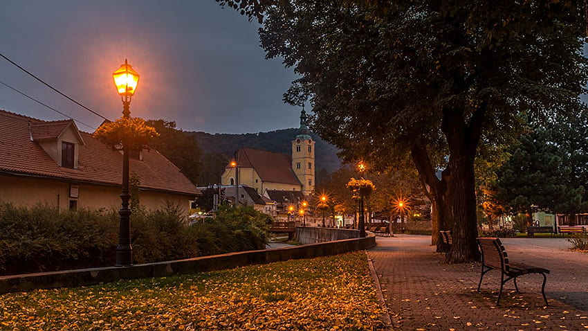 Ciudad de Zagreb Croacia Samobor Noche de otoño Calle fondo de pantalla