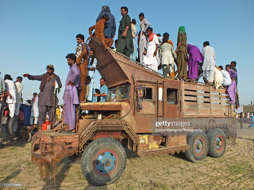 Kekra Известният вид транспорт в Thar High HD тапет