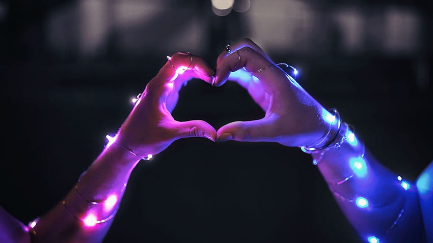 1366x768 Heart Gesture, Hands, Lights, Cute for Laptop ,Notebook, heart laptop HD wallpaper