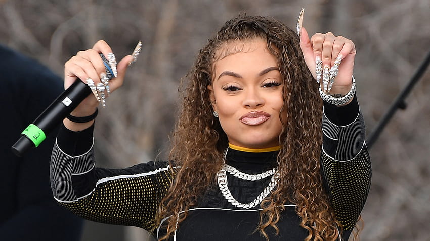HERE FOR IT OR KEEP IT?: The Internet Has Finally Bullied Mulatto into Changing Her Name; Now Officially Going By “Latto” – ItsKenBarbie HD wallpaper