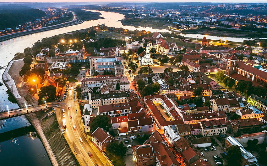 Lituania, Kaunas, ciudad de noche 1920x1200 fondo de pantalla