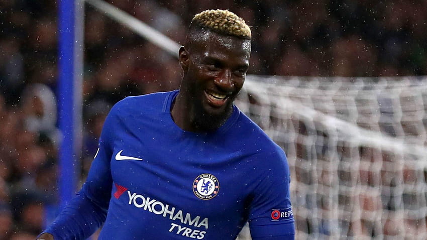 Chelsea'nin yıldızı Bakayoko gol sözünden sonra saçlarını maviye boyadı HD duvar kağıdı