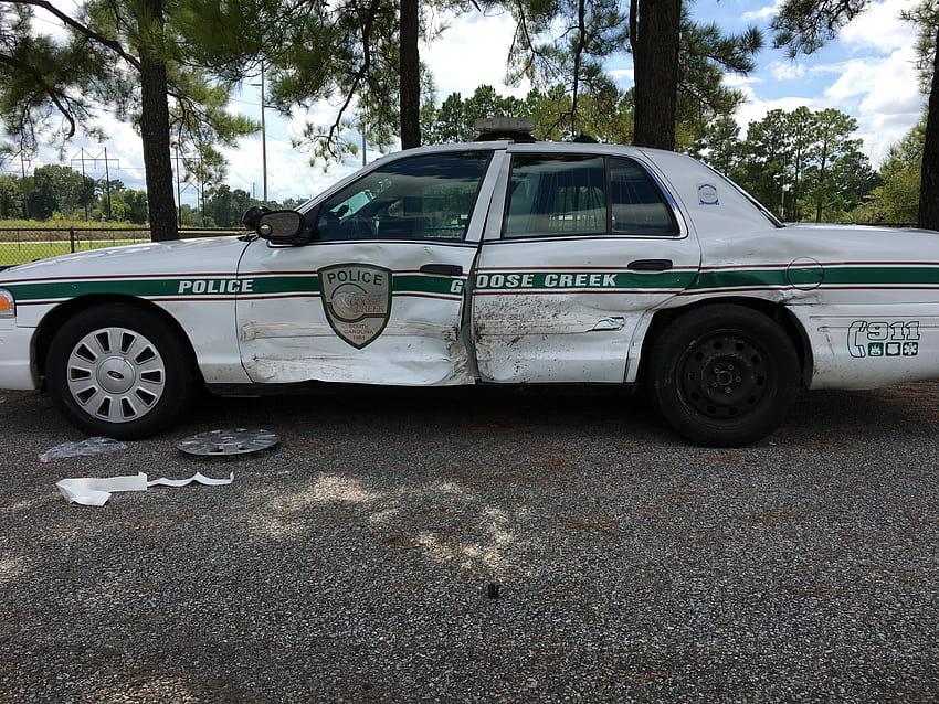 Man arrested after intentionally crashing into occupied patrol car, Goose Creek Police say HD wallpaper