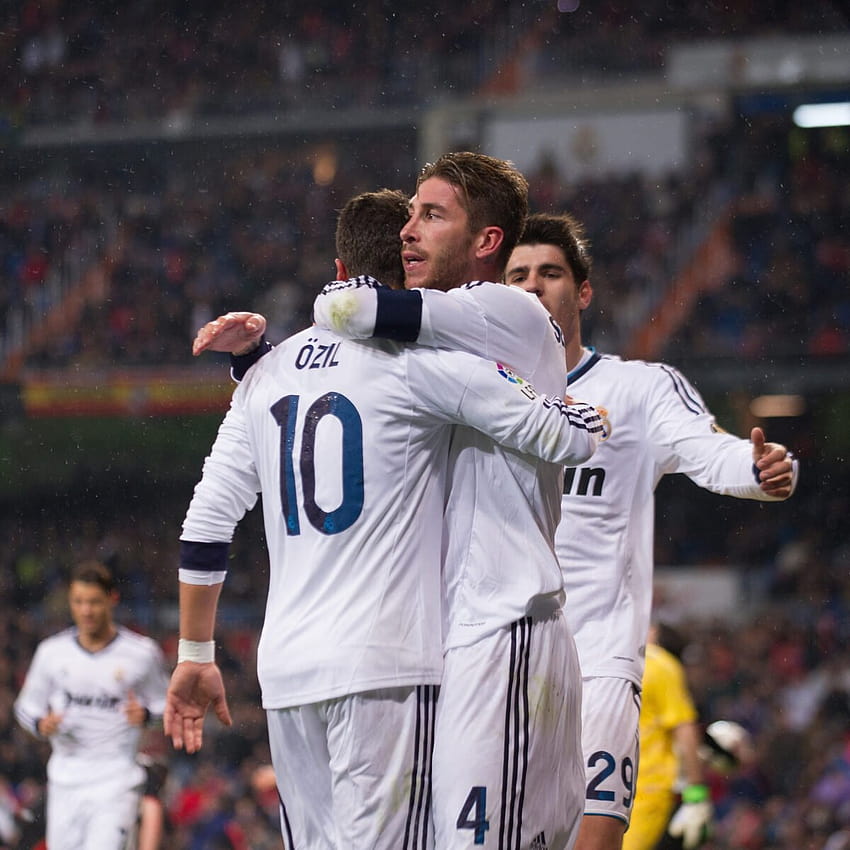 Mesut Ozil: Sergio Ramos' epic show of support after Mourinho bust HD phone wallpaper