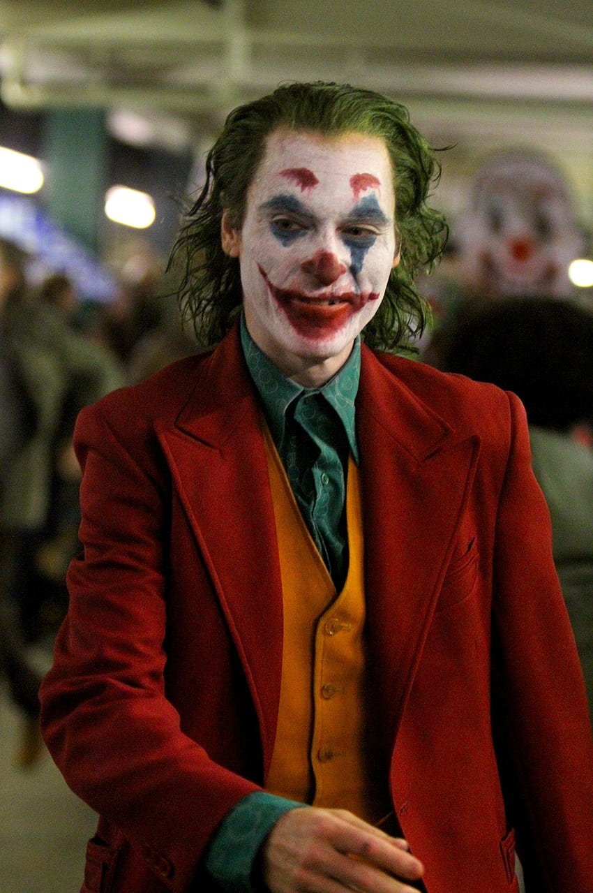 Joker trailer: First look reveals villain's tragic backstory as, joker joaquin phoenix HD phone wallpaper