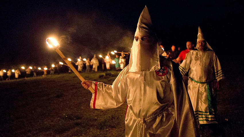 Ku Klux Klan은 북쪽에서 트럼프 승리 퍼레이드를 개최한다고합니다 k k k HD 월페이퍼