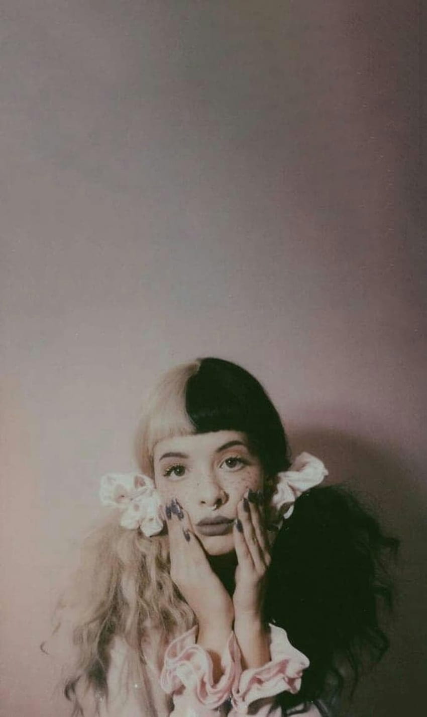 Melanie wallpapers/background for ur phone in purple ✨a e s t h e t i c✨ I  made :) : r/MelanieMartinez