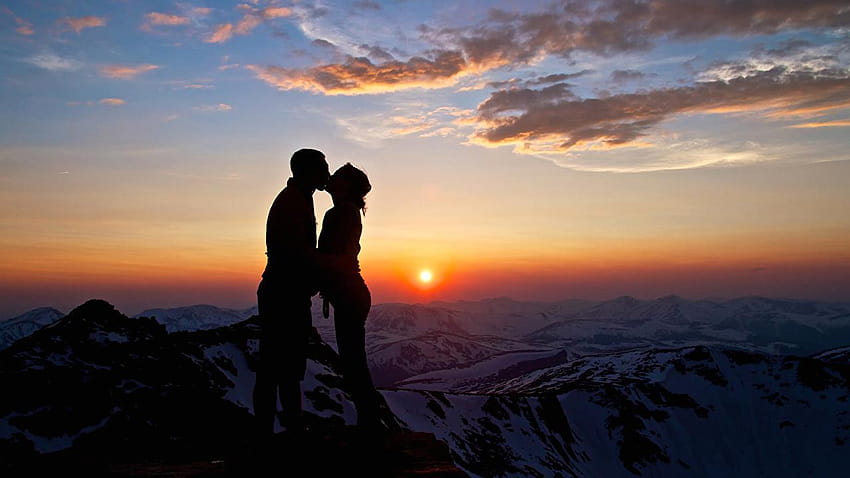 Man lovers silhouettes Two Girls Nature Mountains Sky, sunset couple silhouette HD wallpaper