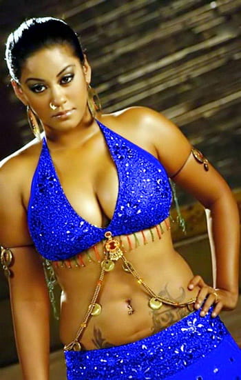 Mumaith Khan Telugu Sex Videos Downloading - Mumaith khan hot gallery HD phone wallpaper | Pxfuel
