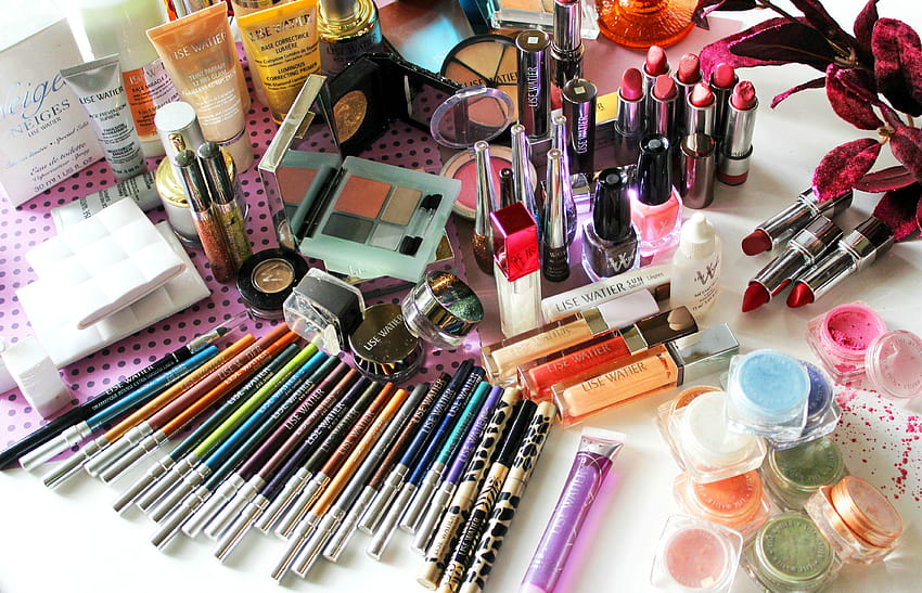 5 Tipps zum Erstellen eines Make-ups mit kleinem Budget, Make-up-Kit HD-Hintergrundbild