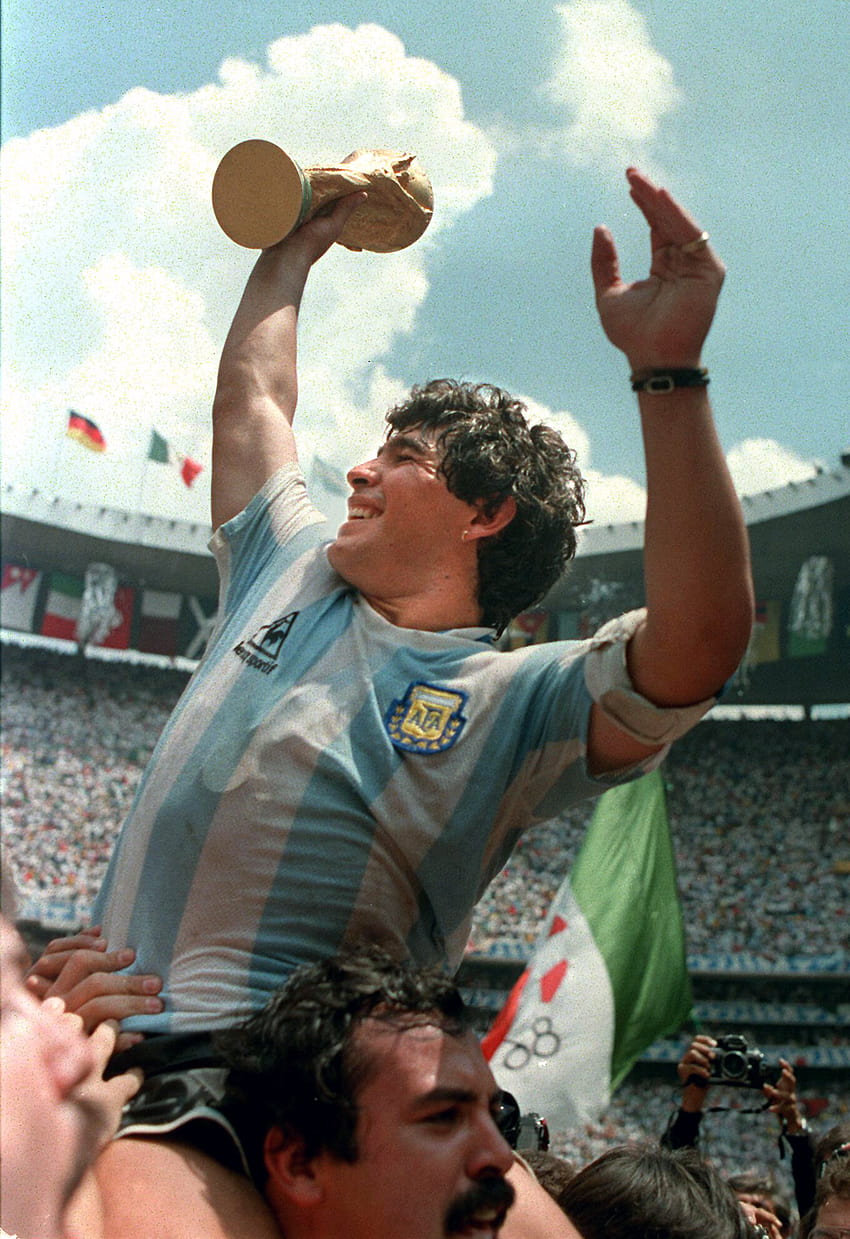 Диего Марадона, иконата на Аржентина, Меси Марадона HD тапет за телефон